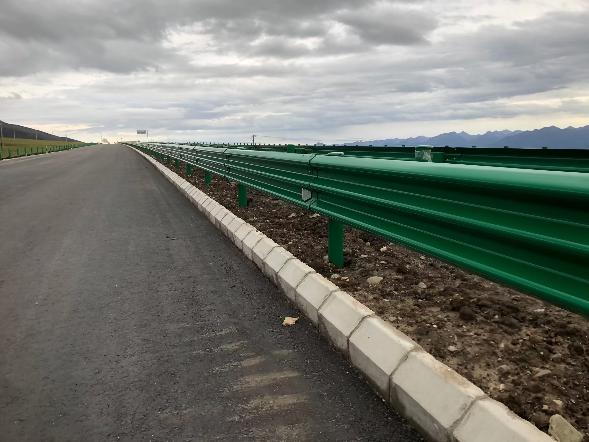 茂县乡村公路波形护栏波形护栏板 - 推荐